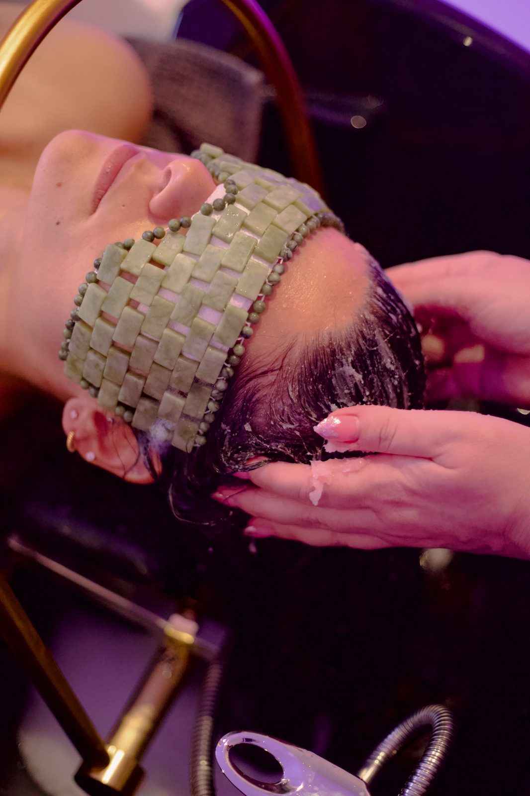 Japanese head spa with jade therapy